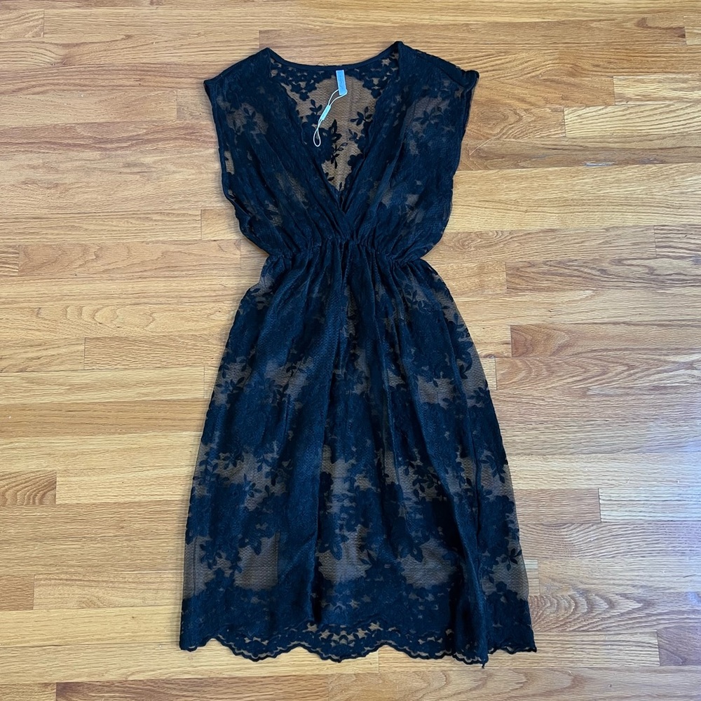 Lace Cover-Up - Picture 2 of 12